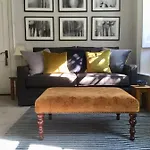 Fabulous In Historic House In Διαμέρισμα