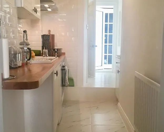 Apartment Fabulous In Historic House In *