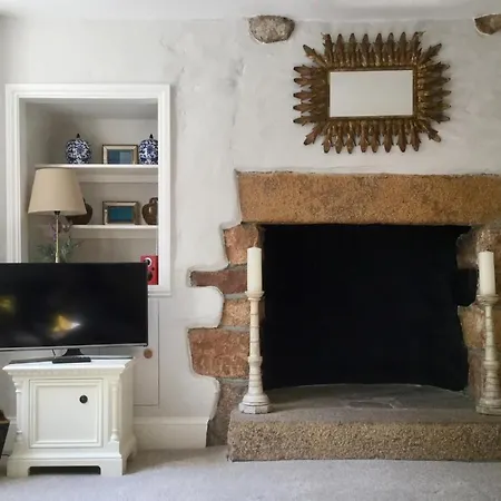 Appartement Fabulous In Historic House In *