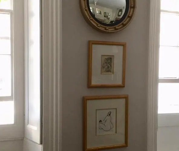 Fabulous In Historic House In Lejlighed St Aubin